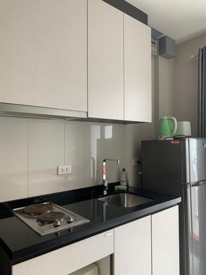 Base Condos Паттайя Экстерьер фото